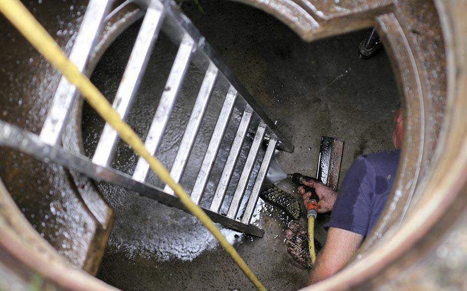 déboucher une canalisation d'eaux usées Colombes